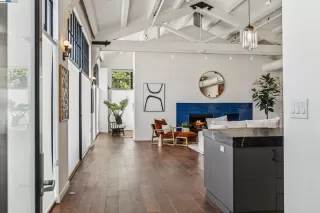 Photo #1: 41111061 Listing 