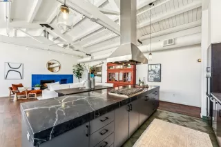 Photo #2: 41111061 Listing 