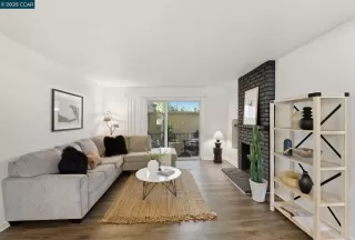 Photo #1: 41111098 Listing 