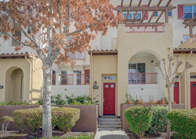 MLS: 41111118 Condo For Sale