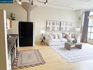 Photo #3: 41111158 Listing