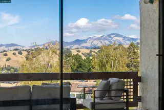 Photo #2: 41111188 Listing 