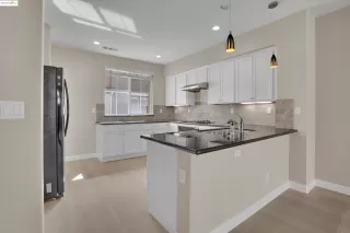 Photo #3: 41111244 Listing