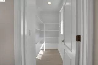 Photo #6: 41111244 Listing