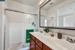 Photo #5: 41111254 Listing