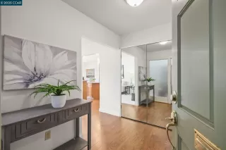 Photo #3: 41111279 Listing 