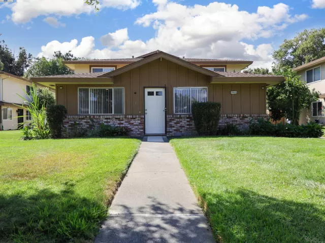 MLS: 41111282 Condo For Sale