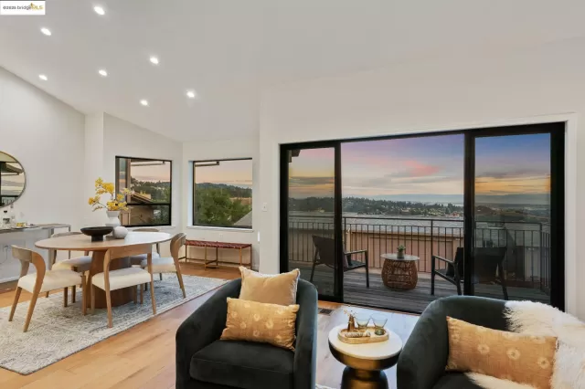 MLS: 41111348 Condo For Sale