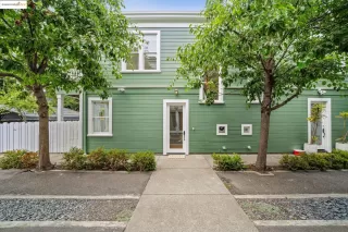 Photo #2: 41111356 Listing