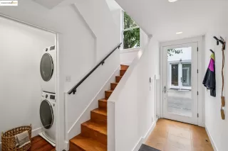 Photo #3: 41111356 Listing