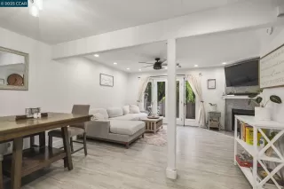 Photo #4: 41111381 Listing 