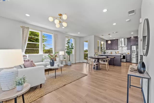 MLS: 41111402 Condo For Sale