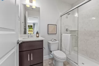 Photo #6: 41111402 Listing