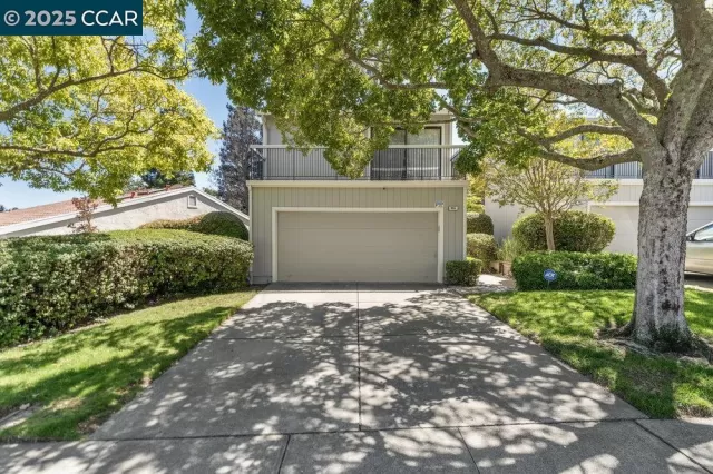 MLS: 41111404 Condo For Sale