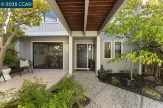 Photo #2: 41111404 Listing