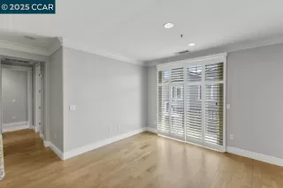 Photo #6: 41111432 Listing