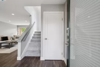 Photo #1: 41111454 Listing