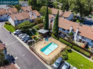 Photo #2: 41111471 Listing