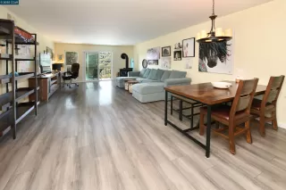 Photo #1: 41111548 Listing