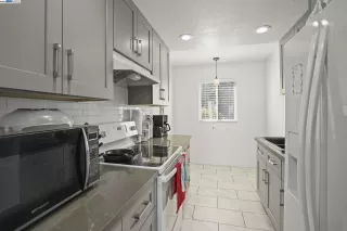 Photo #6: 41111556 Listing 