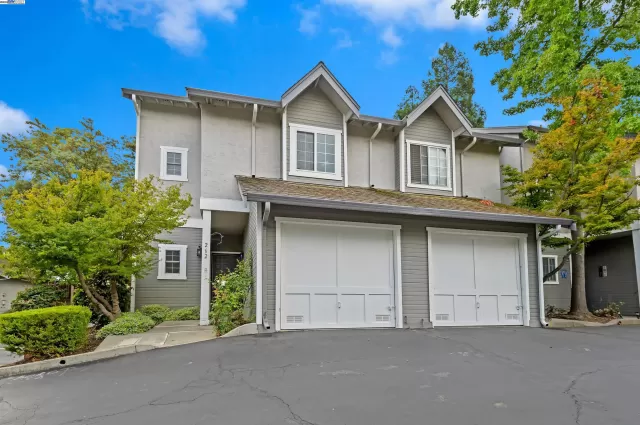 MLS: 41111597 Condo For Sale