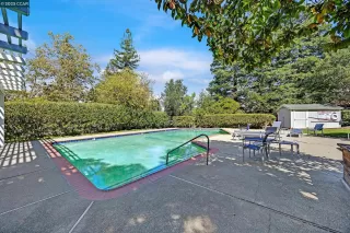 Photo #2: 41111604 Listing