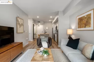 Photo #4: 41111740 Listing