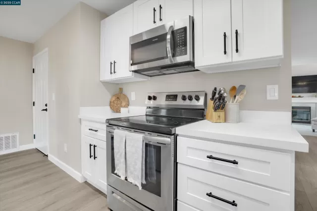 MLS: 41111767 Condo For Sale