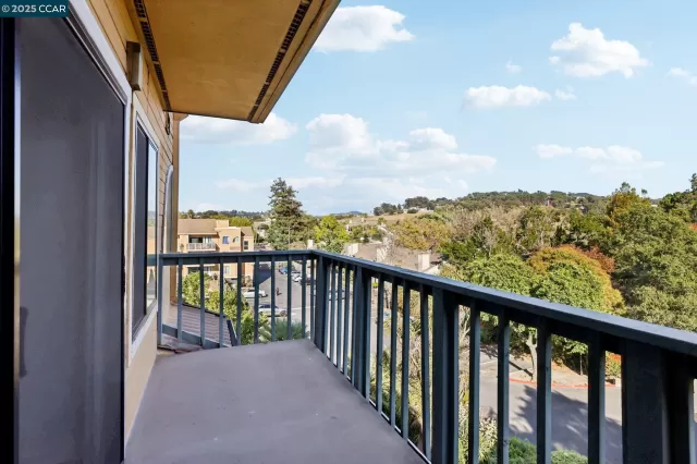 MLS: 41111775 Condo For Sale