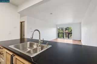 Photo #4: 41111775 Listing 