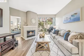 Photo #1: 41111789 Listing 