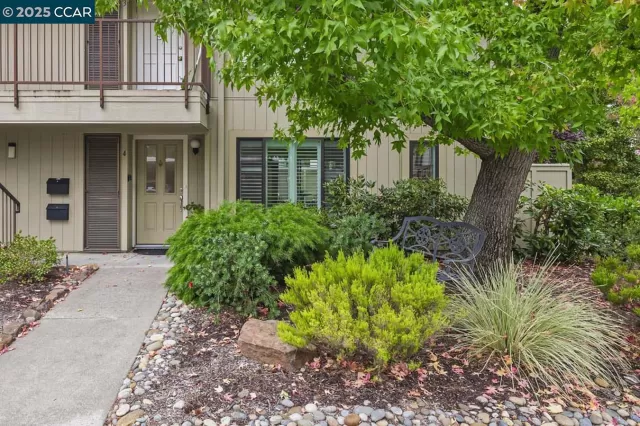 MLS: 41111791 Condo For Sale