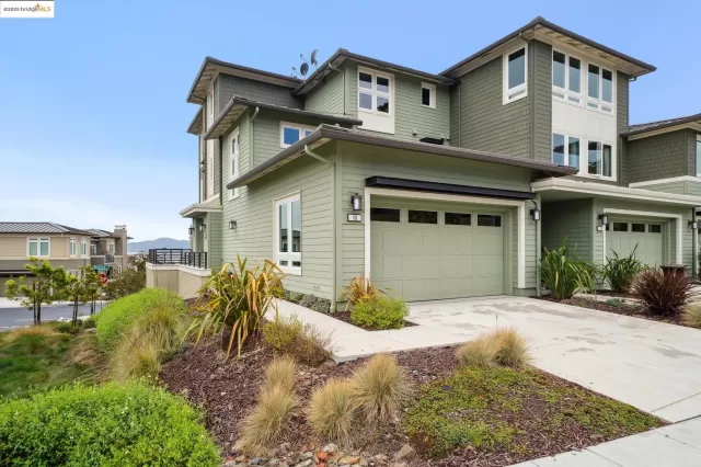 MLS: 41111811 Condo For Sale