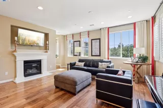 Photo #6: 41111820 Listing