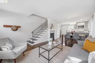 Photo #6: 41111823 Listing