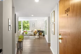 Photo #2: 41111895 Listing