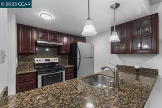 Photo #5: 41111936 Listing 