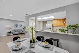 Photo #6: 41111968 Listing