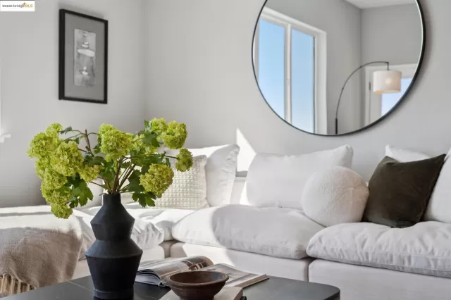 MLS: 41111986 Condo For Sale