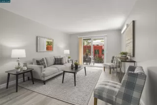 Photo #2: 41112015 Listing