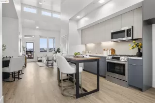 Photo #1: 41112028 Listing