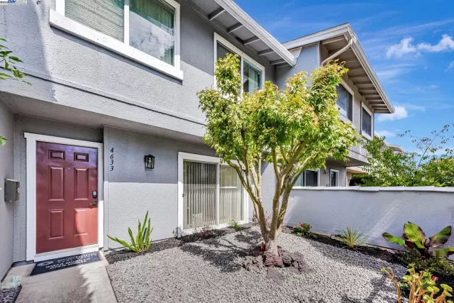 MLS: 41112039 Condo For Sale