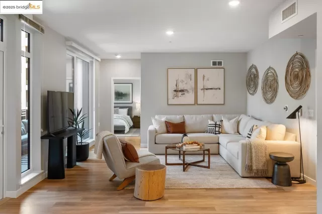 MLS: 41112055 Condo For Sale