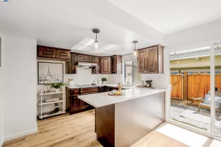 Photo #5: 41112091 Listing