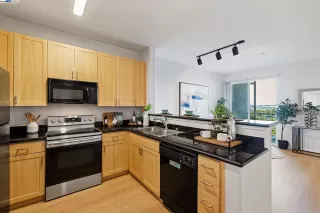 Photo #6: 41112103 Listing 