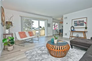 Photo #4: 41112105 Listing