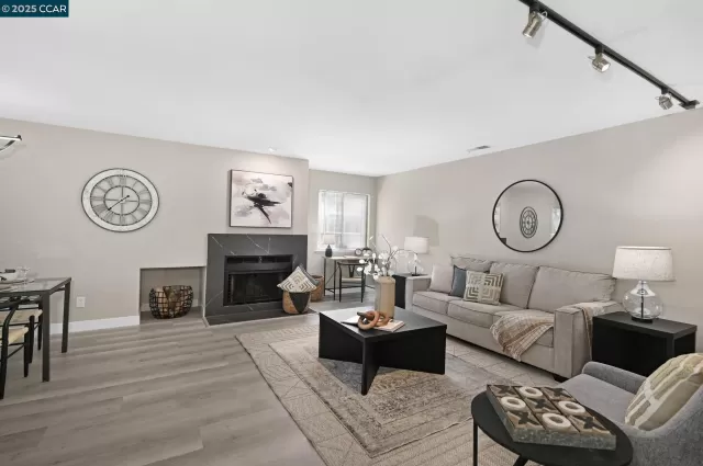 MLS: 41112112 Condo For Sale