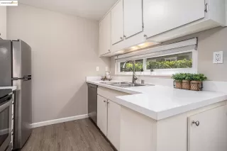 Photo #5: 41112147 Listing