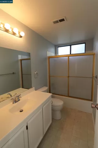 Photo #5: 41112207 Listing