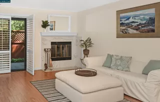 Photo #2: 41112235 Listing